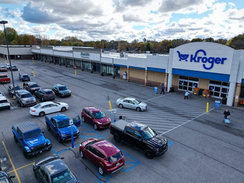 2906-2992 Center Ave, Essexville, MI for lease - Building Photo - Image 3 of 14