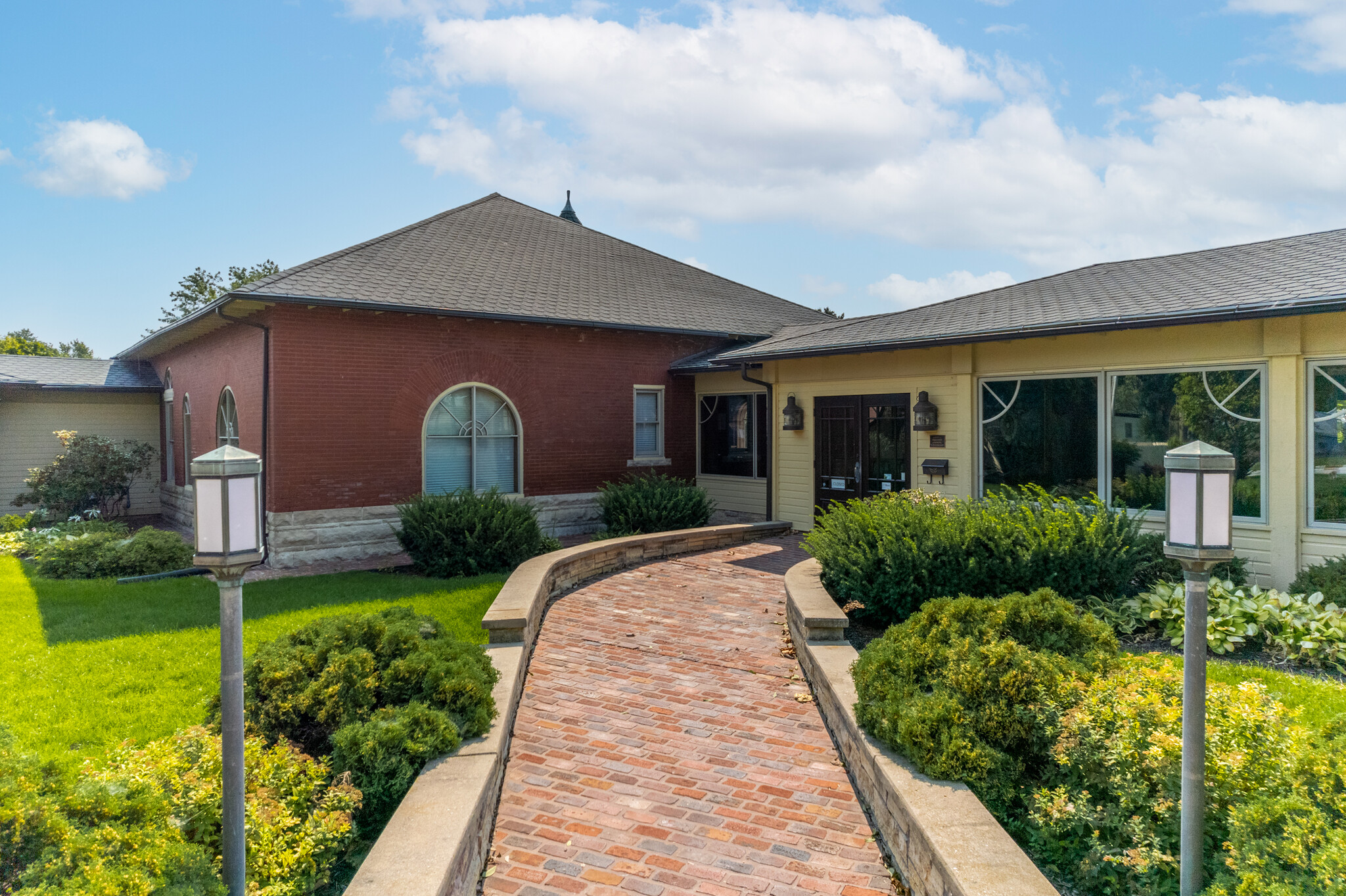 1014 3rd Ave, Grinnell, IA for sale Building Photo- Image 1 of 1