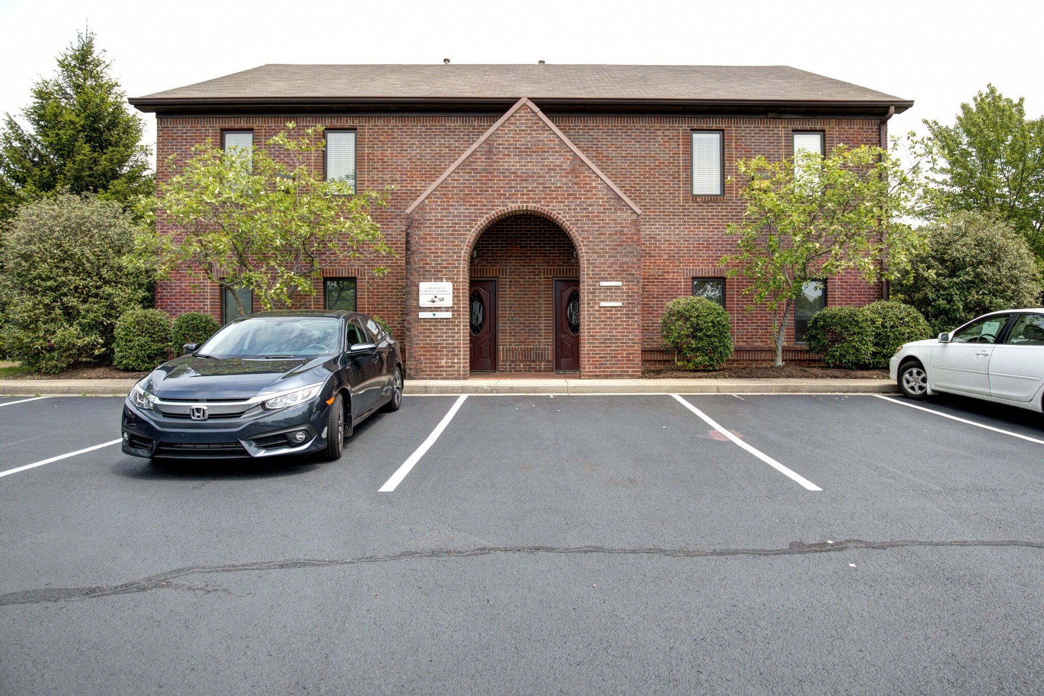 709-711 Millpond Rd, Lexington, KY for sale Building Photo- Image 1 of 1