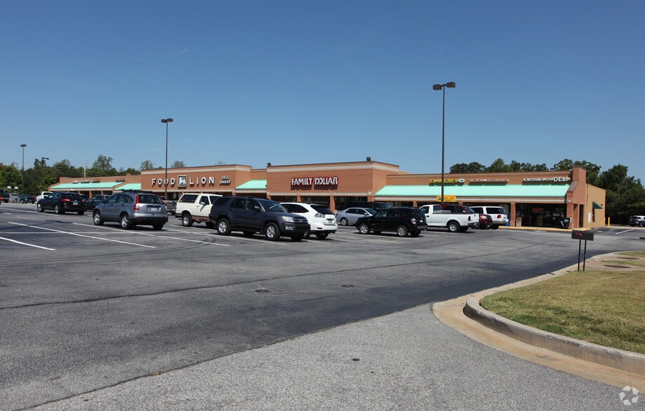 2888 Browns Bridge Rd, Gainesville, GA 30504