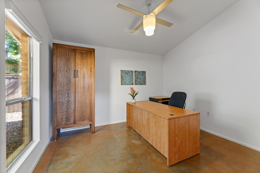 900 W North Loop Blvd, Austin, TX for sale - Interior Photo - Image 3 of 13