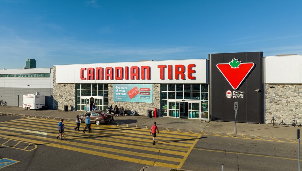 1111-1321 Barton St, Hamilton, ON for lease - Building Photo - Image 3 of 9