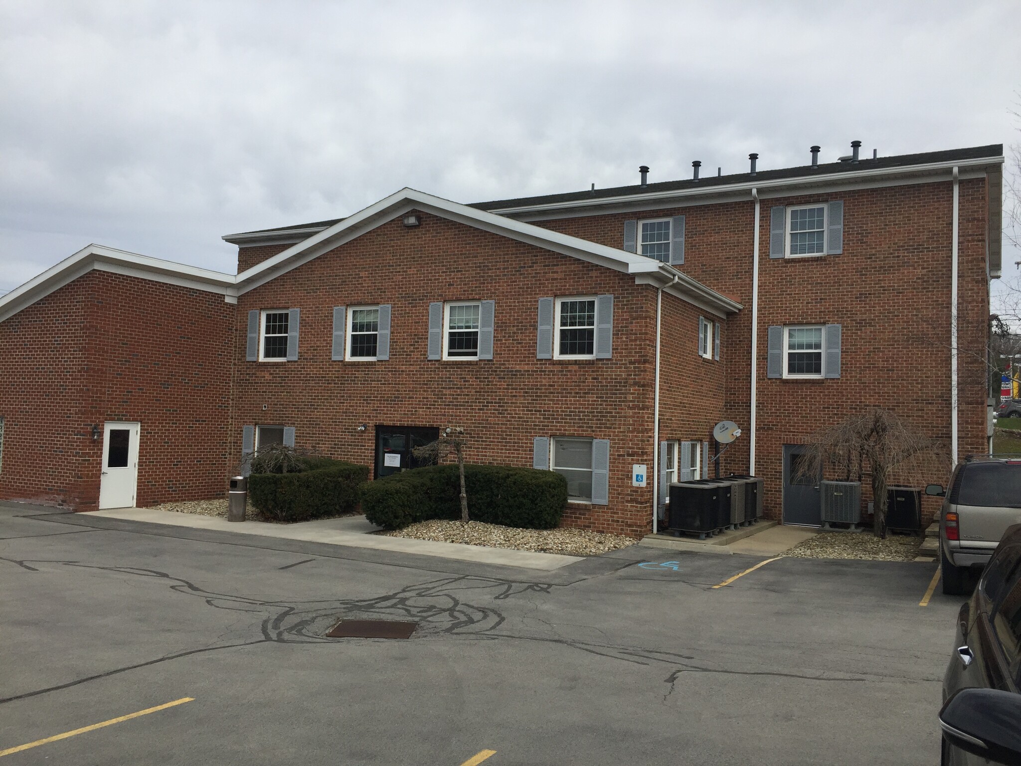 1599 N Hermitage Rd Hermitage Pa 16148 Officemedical For Lease