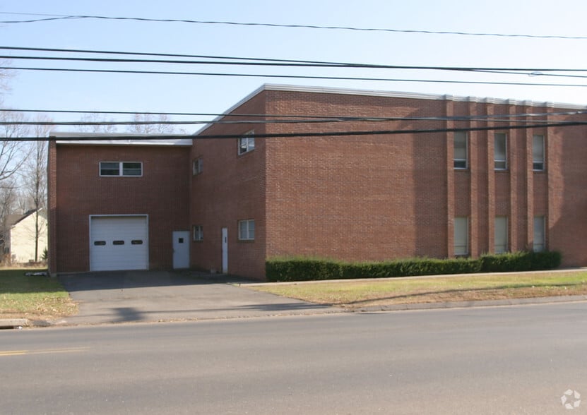 261 Kensington Rd, Berlin, CT for lease - Building Photo - Image 2 of 6