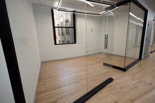 31 Howard St, New York NY - Loft