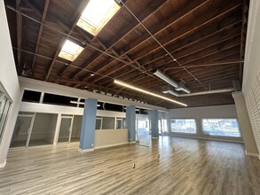 9608 Venice Blvd, Culver City, CA for lease Building Photo- Image 2 of 7