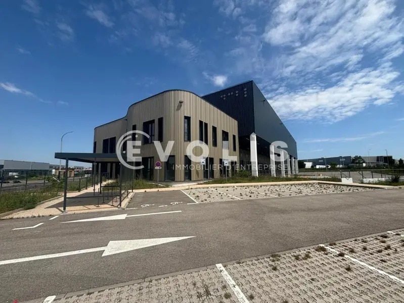 Vente Local d'activités 5 402 m² - Photo 1