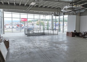 1000 N Cameron St, Harrisburg, PA for lease Interior Photo- Image 2 of 3