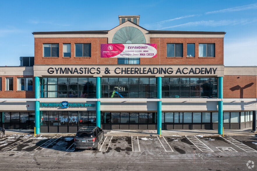 321-333 Boston Post Rd, Milford, CT for lease - Building Photo - Image 3 of 4