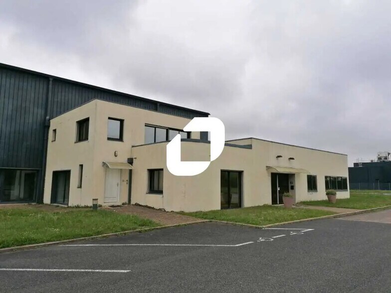 772 Rue De L'Industrie, Saint-André-de-Corcy for lease - Building Photo - Image 3 of 24