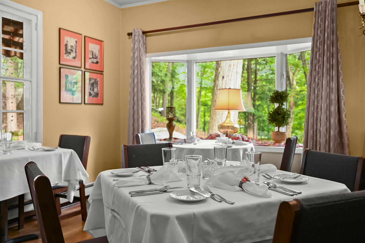 1292 Route 22, Brewster, NY 10509 The Arch Restaurant