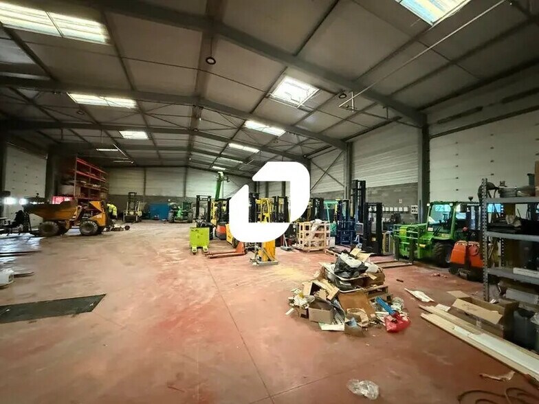 Office in Fabrègues for lease - Interior Photo - Image 3 of 10