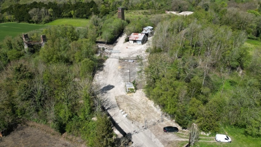 Betchworth Quarry, Betchworth for lease - Aerial - Image 2 of 2