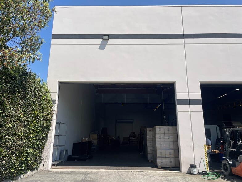 9937 Tabor Pl, Santa Fe Springs, CA for lease - Building Photo - Image 3 of 5