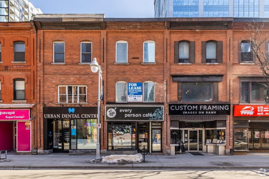 135-147 Bank St, Ottawa, ON for lease - Building Photo - Image 2 of 2