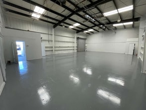 6230 Stone Rd, Port Richey, FL for lease Interior Photo- Image 2 of 4