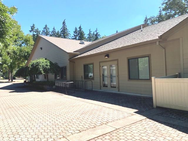 760 NE Rogahn St, Hillsboro, OR for lease - Building Photo - Image 2 of 23