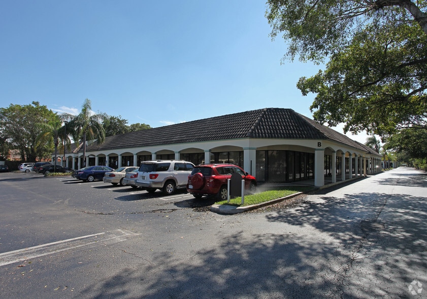 4731 W Atlantic Ave, Delray Beach, FL for lease - Building Photo - Image 2 of 13