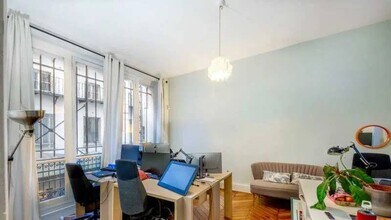 41 Rue De L'Echiquier, Paris for lease Interior Photo- Image 2 of 6