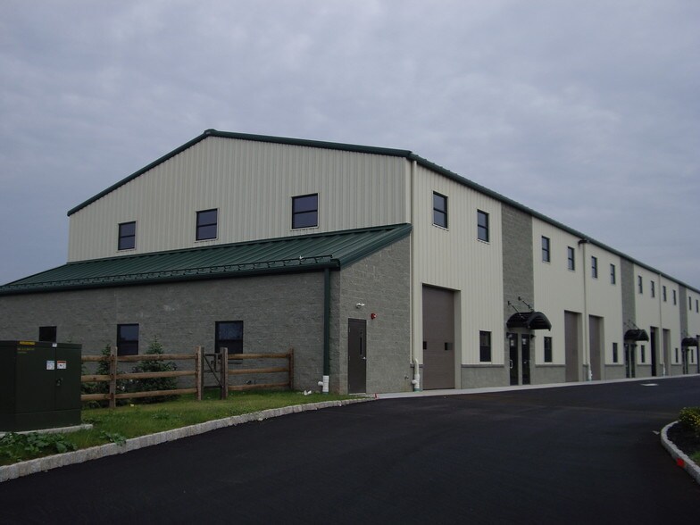Industrial in Flemington, NJ for sale - Primary Photo - Image 1 of 1