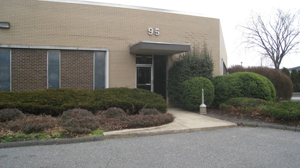 95 Cedar Ln, Englewood, NJ for lease - Primary Photo - Image 1 of 4