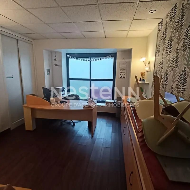 Office in Vannes for lease Interior Photo- Image 1 of 5