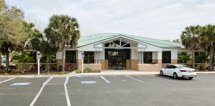 7349 Merchant Ct, Sarasota, FL for lease Building Photo- Image 2 of 24