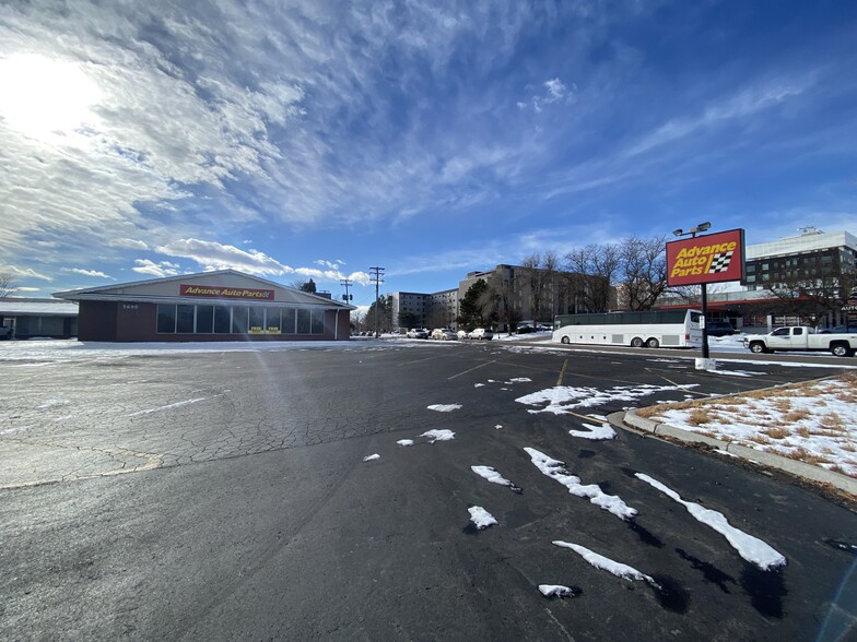 5690 W Alameda Ave, Lakewood, CO for lease - Building Photo - Image 1 of 8