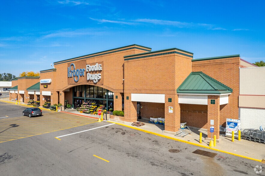 801 W Lake Ave, Peoria, IL for sale - Primary Photo - Image 1 of 1