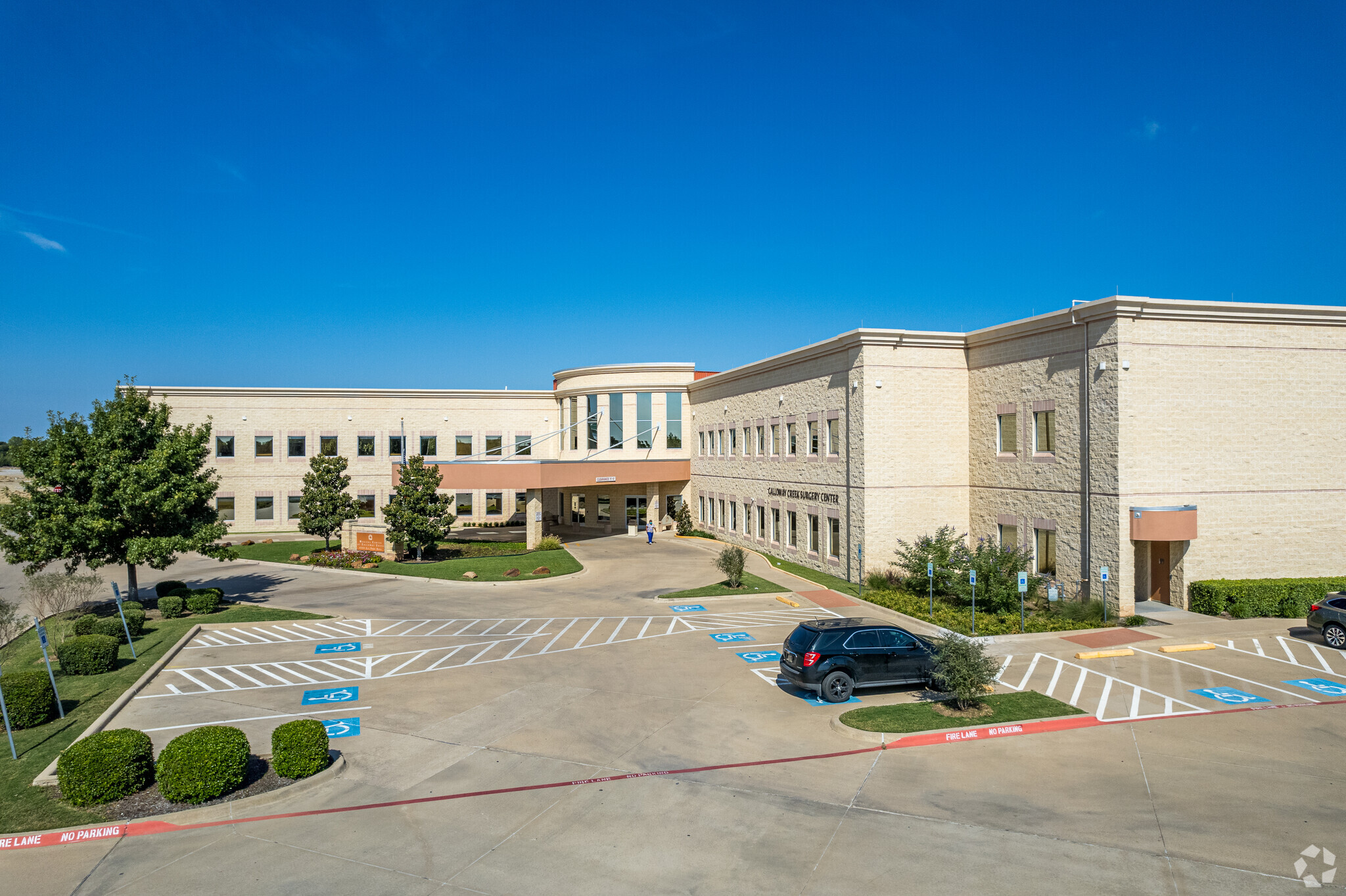 4300 City Point Dr, North Richland Hills, TX for lease Building Photo- Image 1 of 9