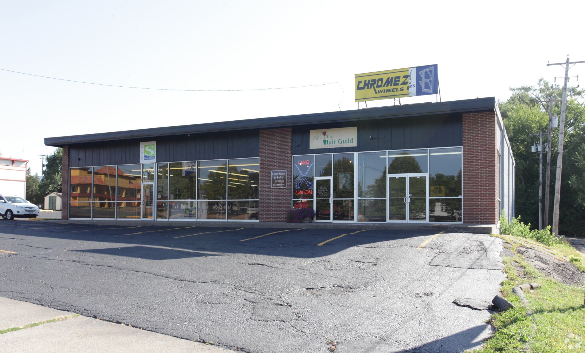 3815-3819 N Brady St, Davenport, IA for sale Primary Photo- Image 1 of 1