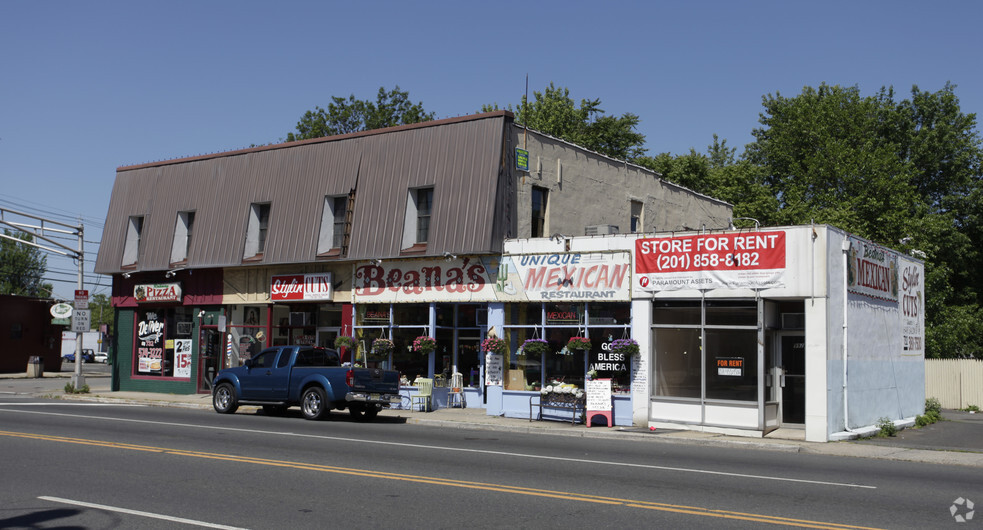 978 Saint Georges Ave, Rahway, NJ for sale - Primary Photo - Image 1 of 10