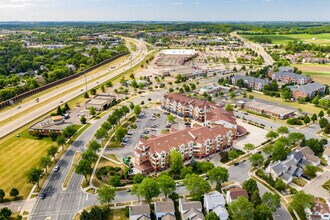 301 Harbour Town Dr, Madison, WI - AERIAL  map view - Image1