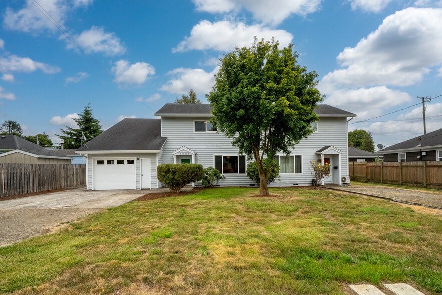 1009-1011 Grove Ave, Tillamook, OR for sale - Building Photo - Image 2 of 41