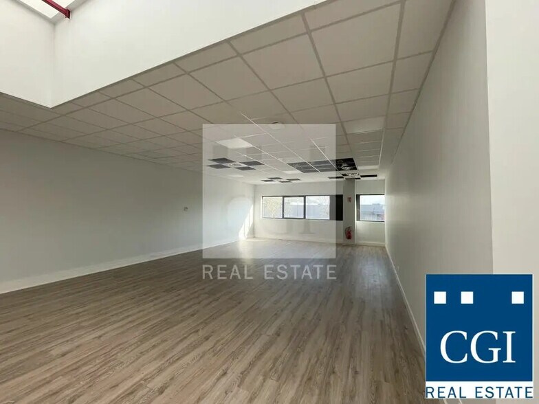 Flex in La Terrasse for lease - Interior Photo - Image 3 of 4