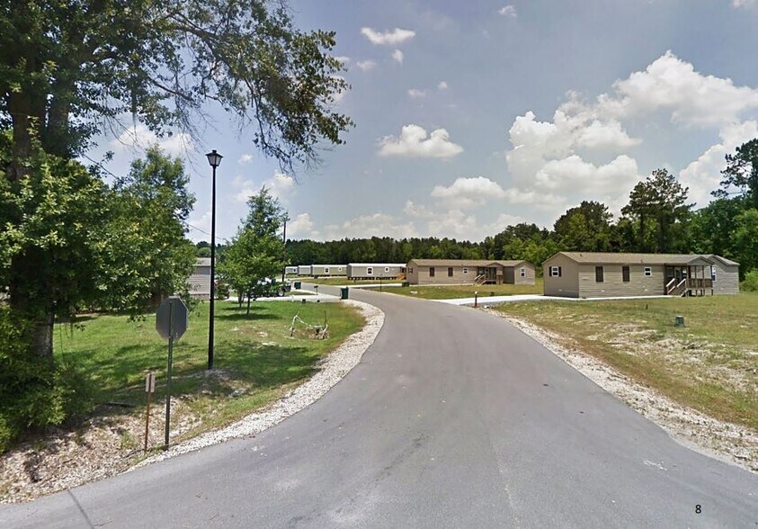 14401 Courtney Rd, Walker, LA 70785