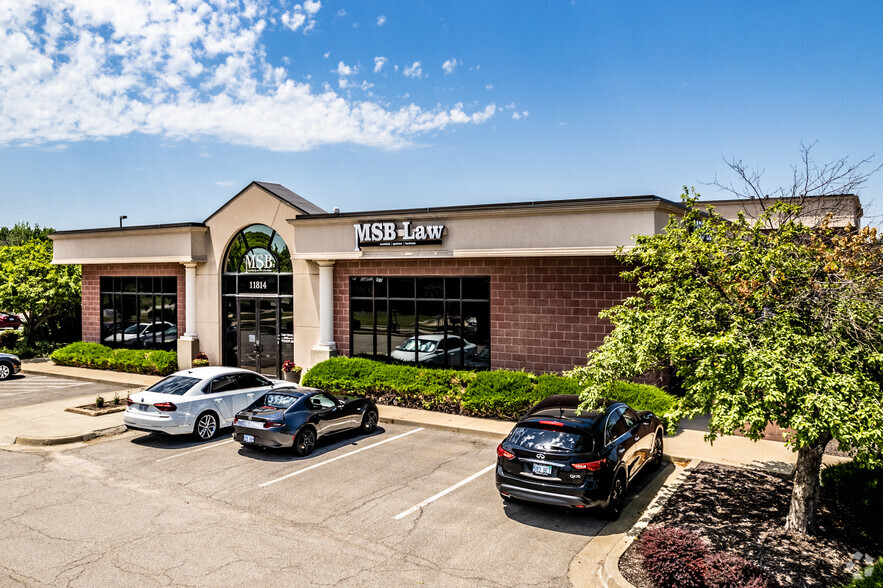 11812-11848 W 135th St, Overland Park, KS for lease - Primary Photo - Image 1 of 7