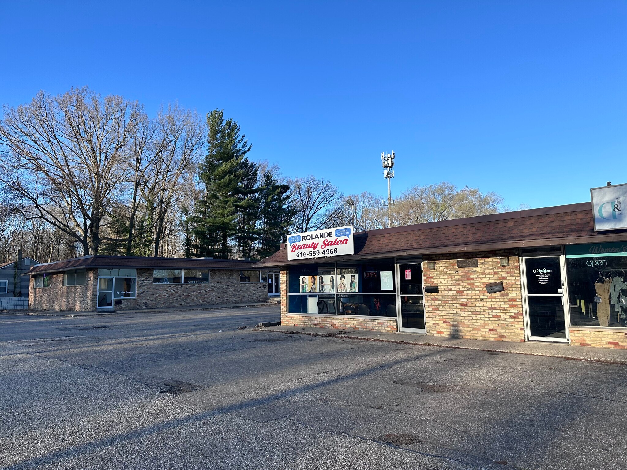 4439 Eastern Ave, Grand Rapids, MI for sale Building Photo- Image 1 of 1