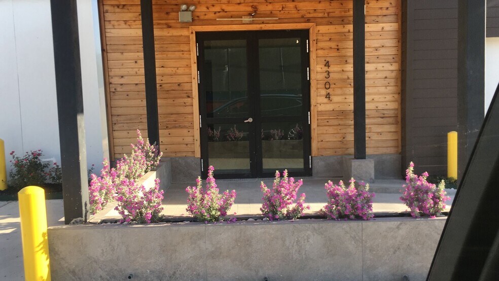 4304 La Branch St, Houston, TX 77004 Retail for Lease