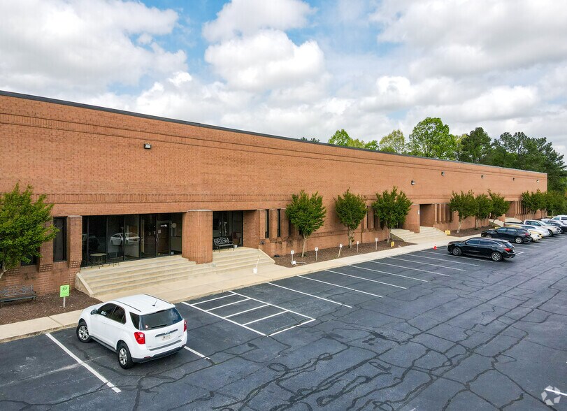 5300 N Westpark Dr SW, Atlanta, GA for lease - Primary Photo - Image 1 of 6
