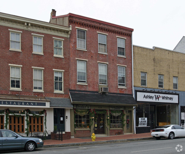 121 W Market St, West Chester, PA for sale - Primary Photo - Image 1 of 1