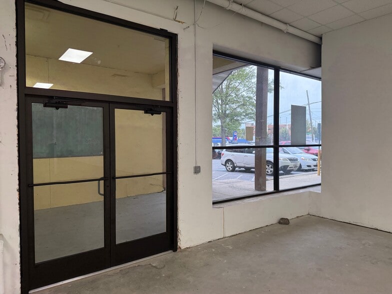 2211-2321 University Blvd W, Silver Spring, MD for lease - Building Photo - Image 2 of 17