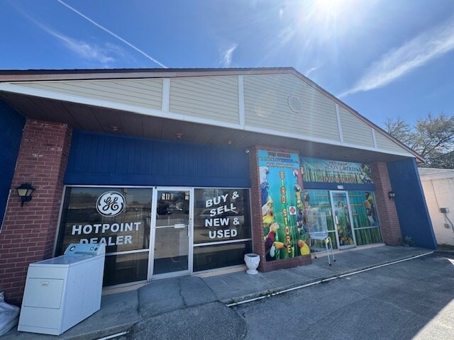 2118 Mariner Blvd, Spring Hill, FL for sale - Primary Photo - Image 1 of 1