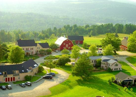 2059 Darling Hill Rd, Lyndonville, VT for sale - Primary Photo - Image 1 of 1