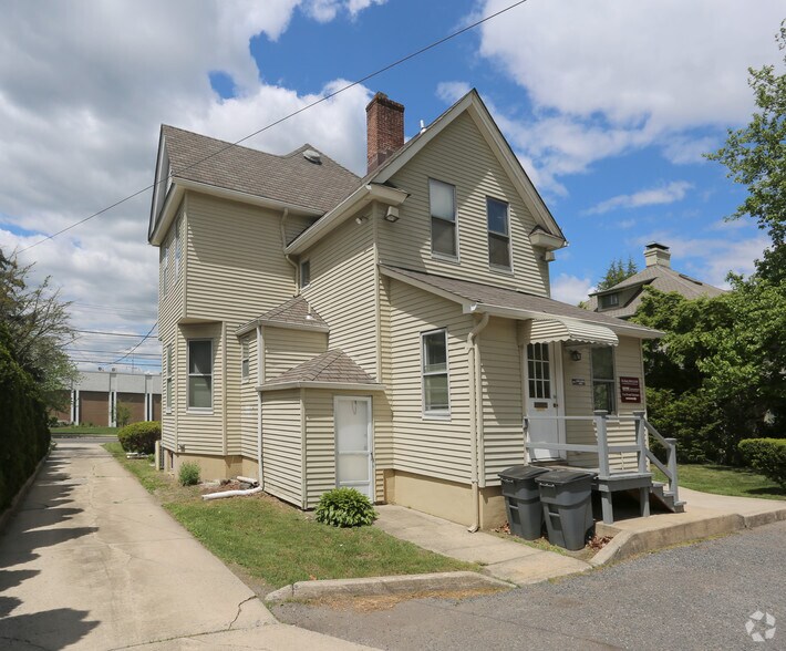 169 Maple Ave, Red Bank, NJ for sale - Primary Photo - Image 1 of 1