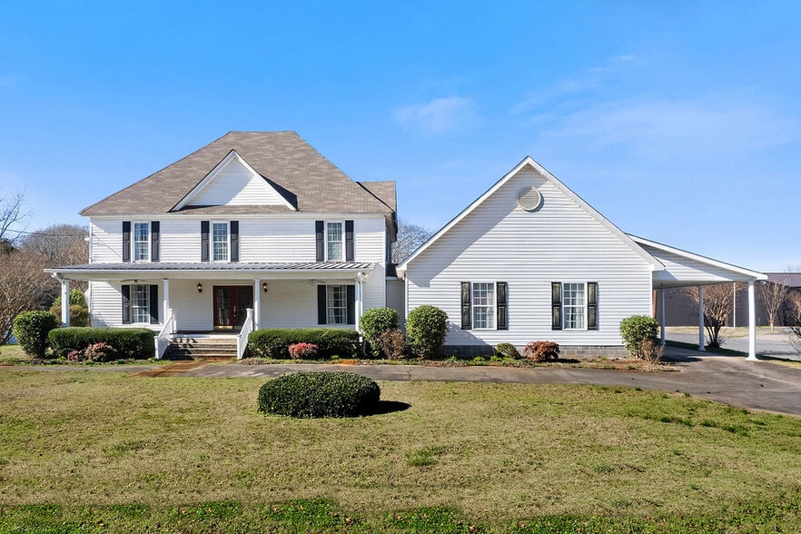 9 Rome Rd SW, Cave Spring, GA for sale - Primary Photo - Image 1 of 25