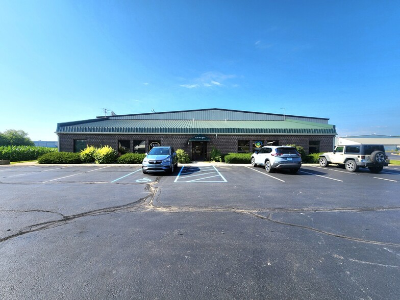 1531 W Tipton St, Seymour, IN for sale - Building Photo - Image 2 of 21