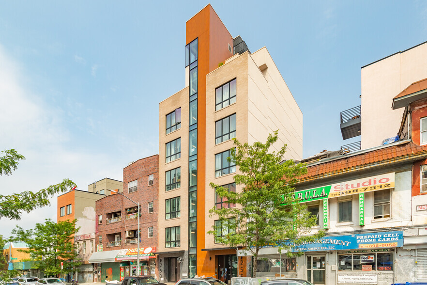 253-255 Nostrand Ave, Brooklyn, NY for lease - Primary Photo - Image 1 of 3