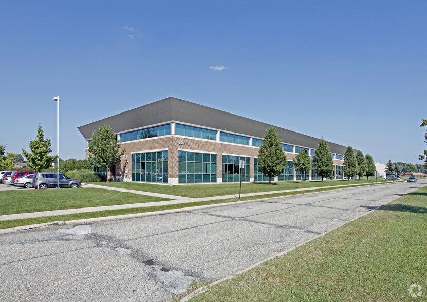 8545 Common Rd, Warren, MI for sale - Primary Photo - Image 1 of 1