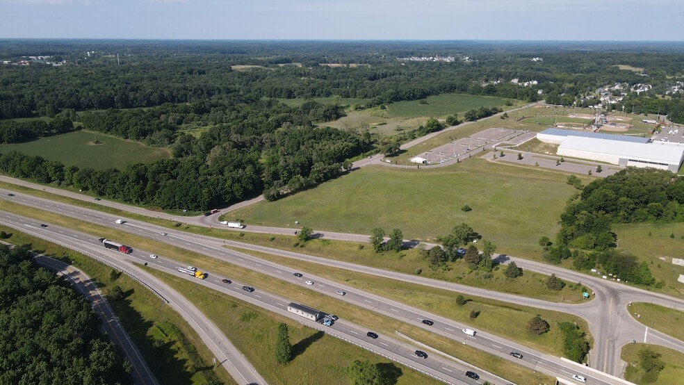 Whitmore Lake Portfollio portfolio of 3 properties for sale on LoopNet.com - Building Photo - Image 3 of 7